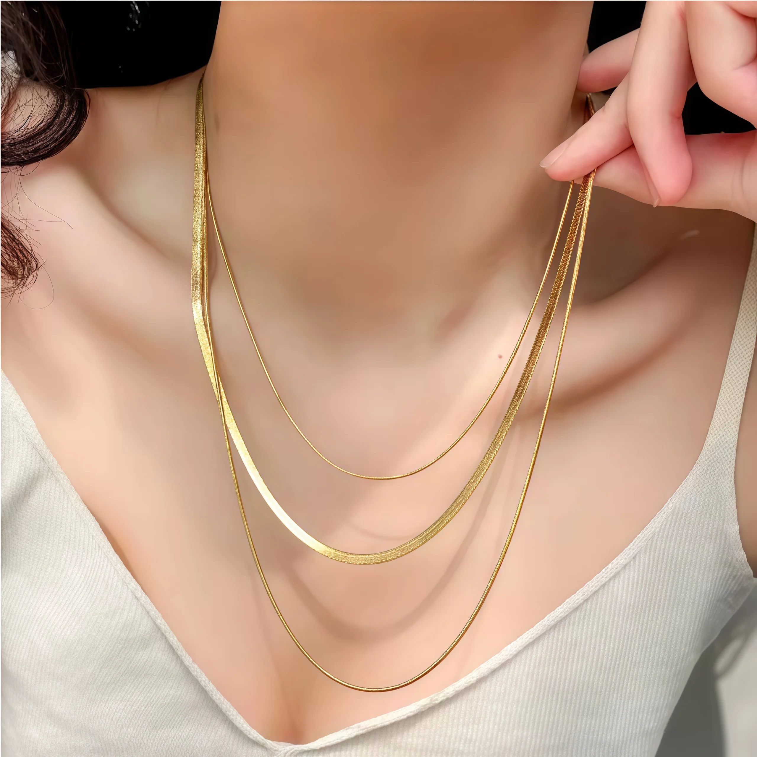 18K مطلية بالذهب الفولاذ المقاوم للصدأ شقة الأفعى متعرجة طبقات القلائد للنساء فتاة مقاوم للماء الطبقات سلاسل مجوهرات