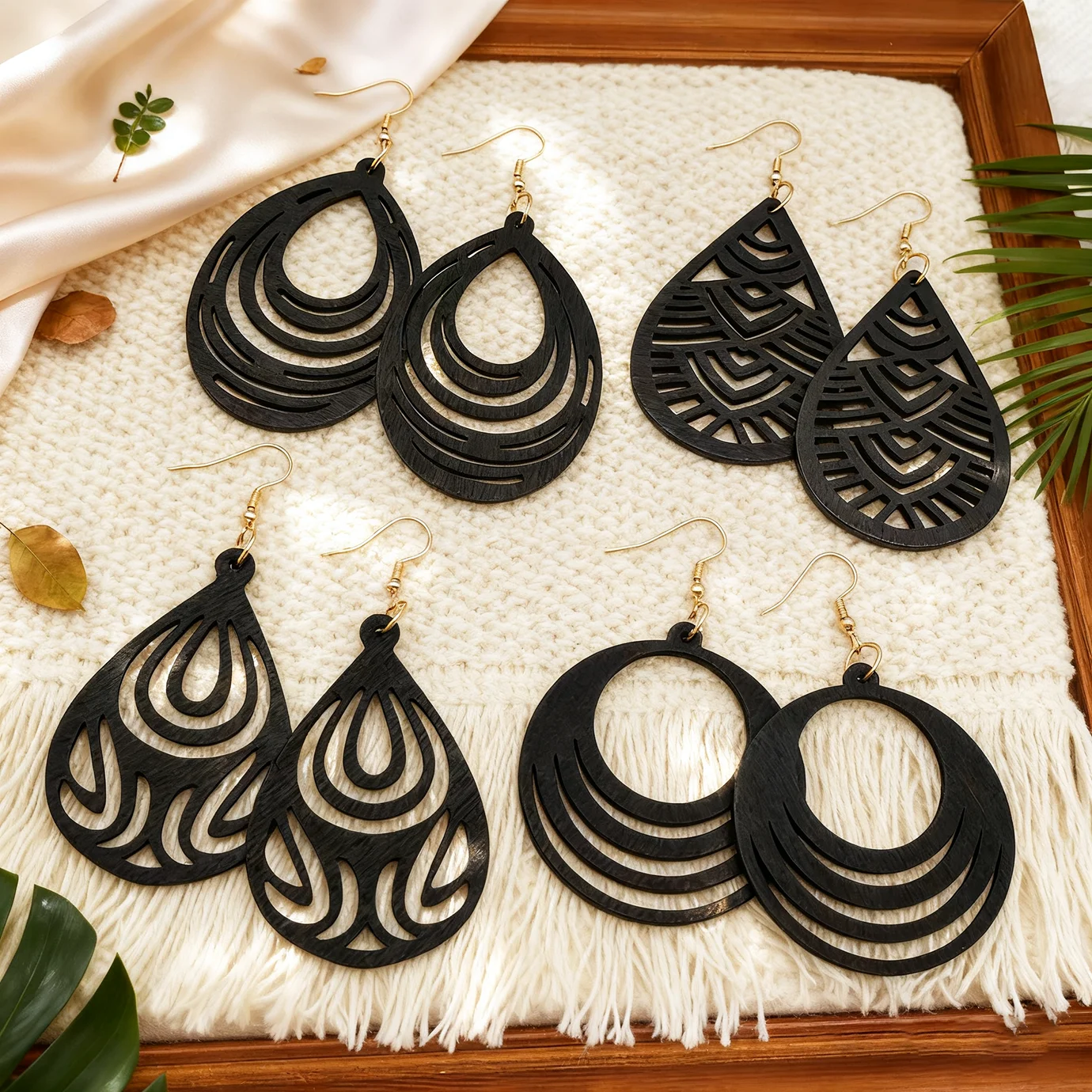 4 Pairs of Black Wooden Hollowed-Out Earrings with Artistic Patterns, Suitable for Ladies to Wear on a Daily Basis or during Parties