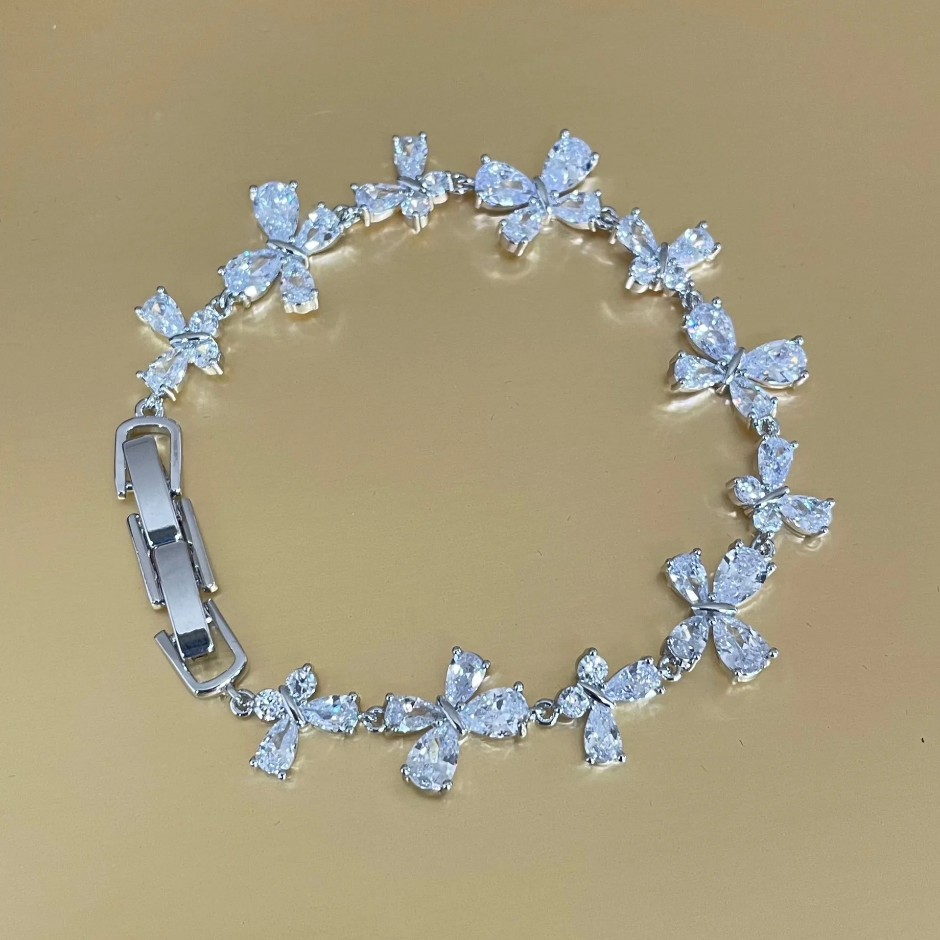 

Роскошный теннисный браслет-бабочка для женщин — посеребренные ювелирные изделия с подвесками в виде насекомых из циркона