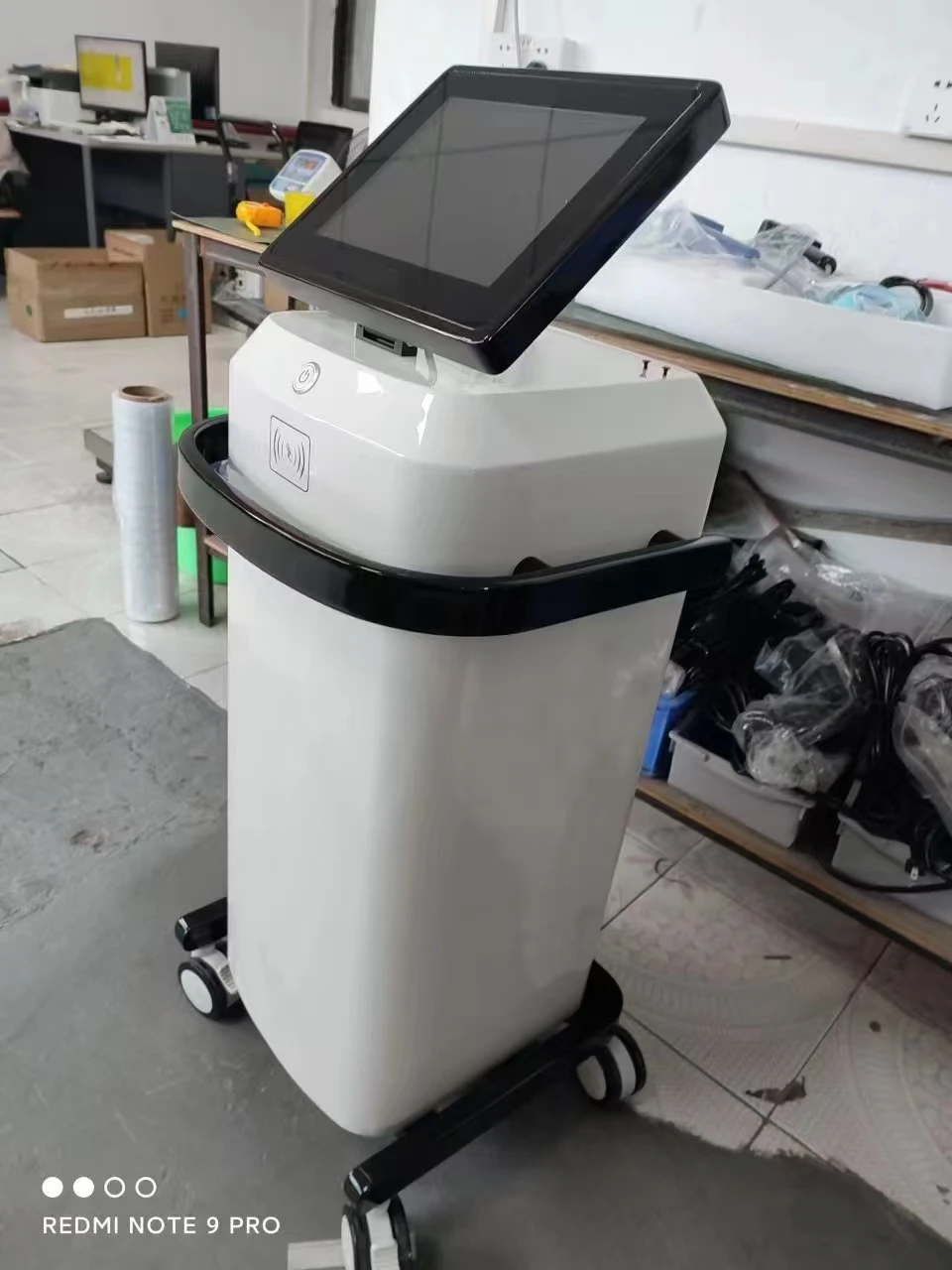 

2024 Hot sale 2 Handles white case M8 Beauty Machine