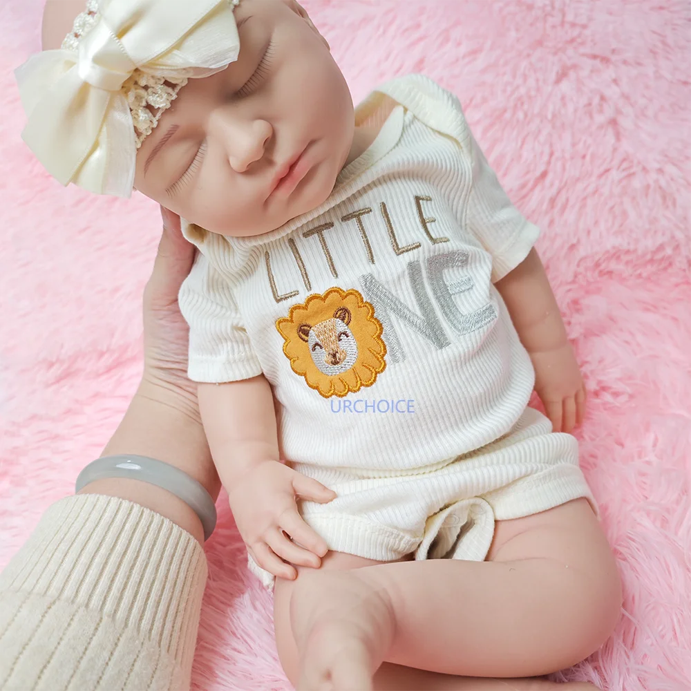 22 นิ้วซิลิโคน Reborn ตุ๊กตาเด็กทารก Handmade ทาสี Reborn ตุ๊กตาสําหรับ Precious Art Collection Piece Celebratory Gifting