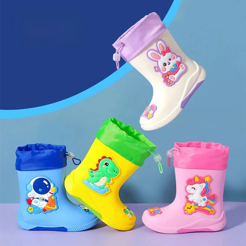 Bottes de pluie mi-mollet pour enfants, antidérapantes, durables avec cordon de serrage pour empêcher l'entrée d'eau, chaussures imperméables en caoutchouc de haute qualité