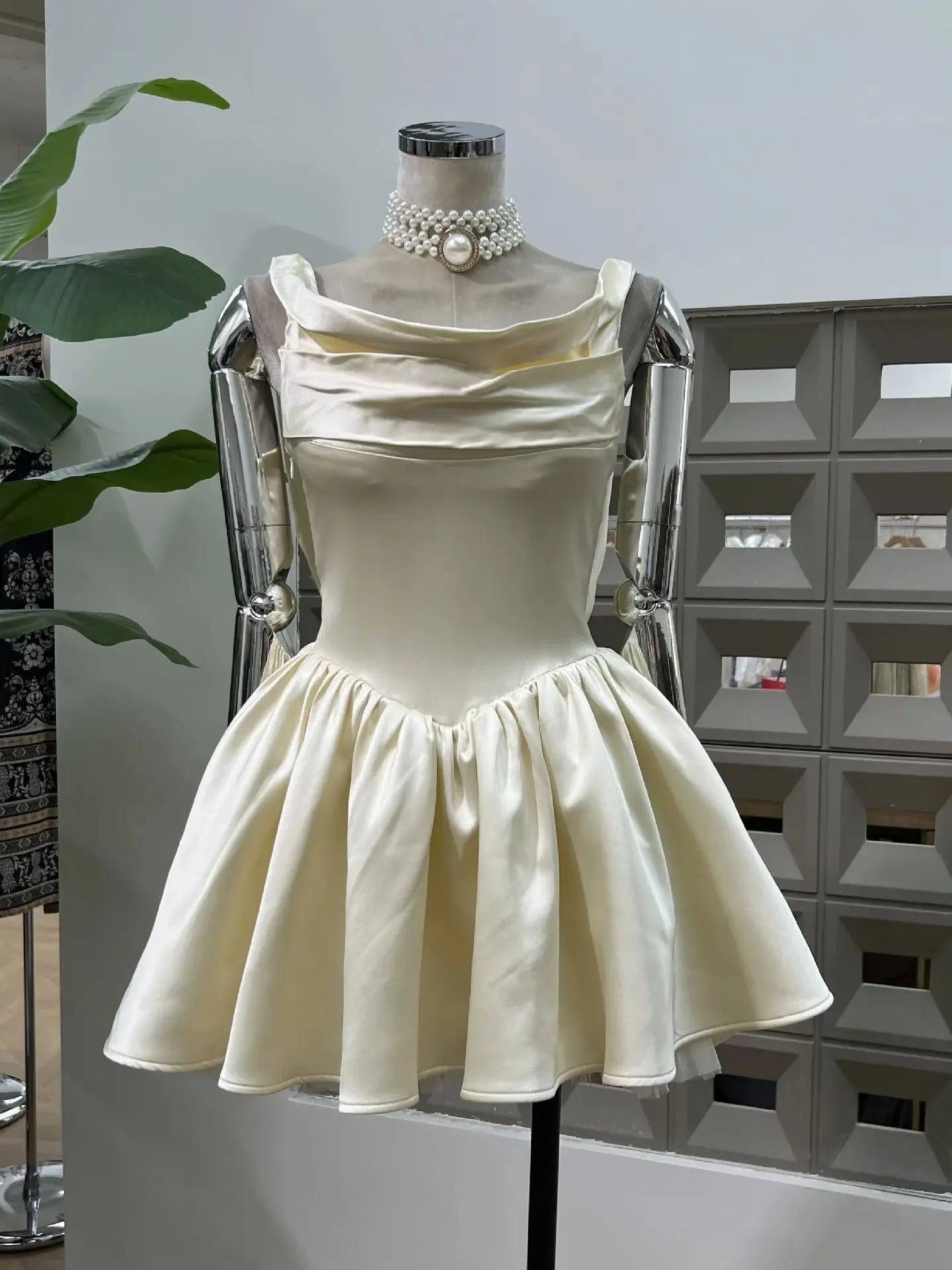 

Летние лоскутные плиссированные облегающие женские платья трапециевидной формы с квадратным вырезом без рукавов и высокой талией Дизайнерское вечернее бальное платье Вечернее платье