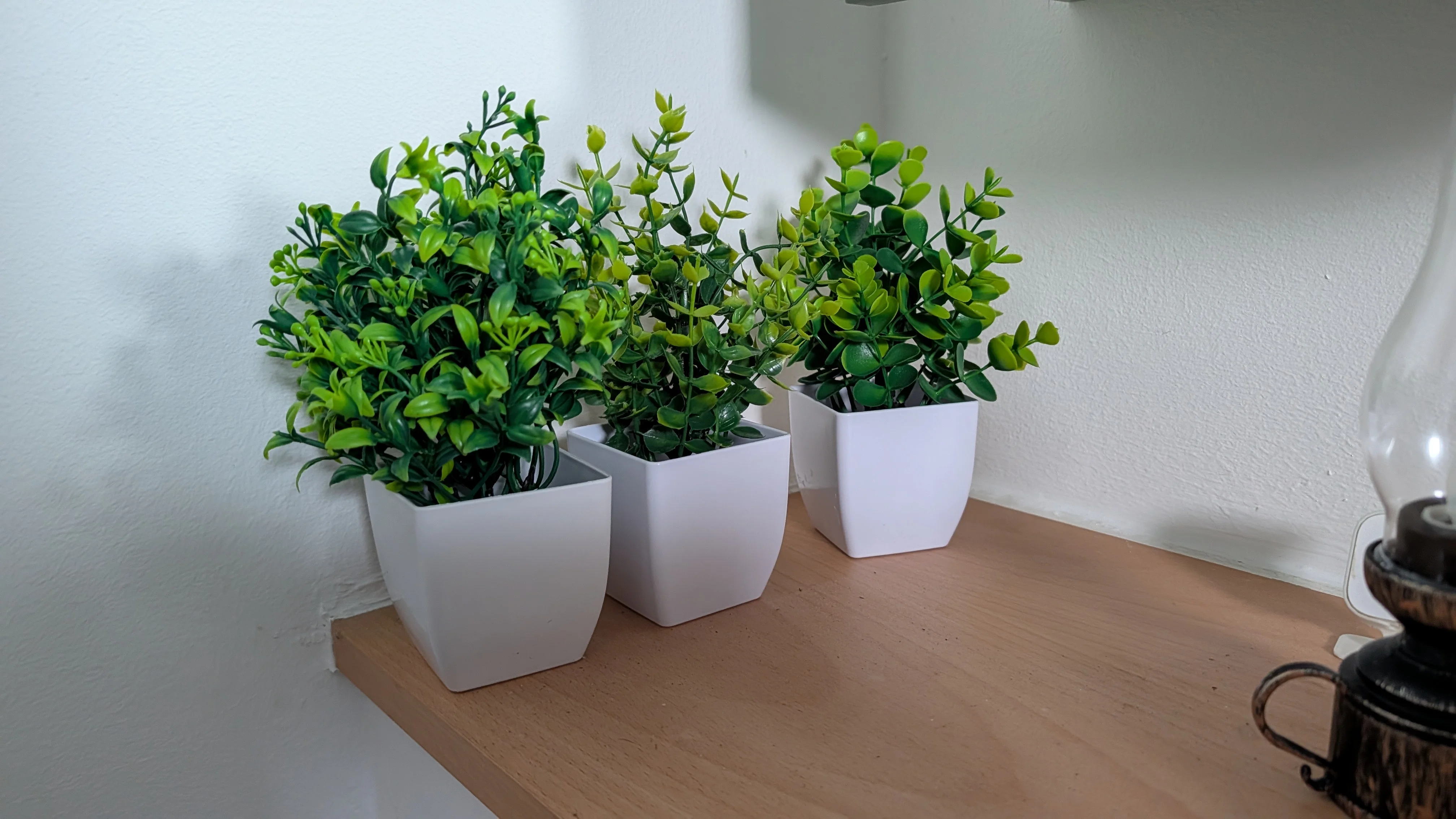 Artificial Bonsai Green Fake Plant Eucalyptus Potted PlantforIndoor and Outdoor Home Bedroom Garden Decoration Artificial Plants photo review