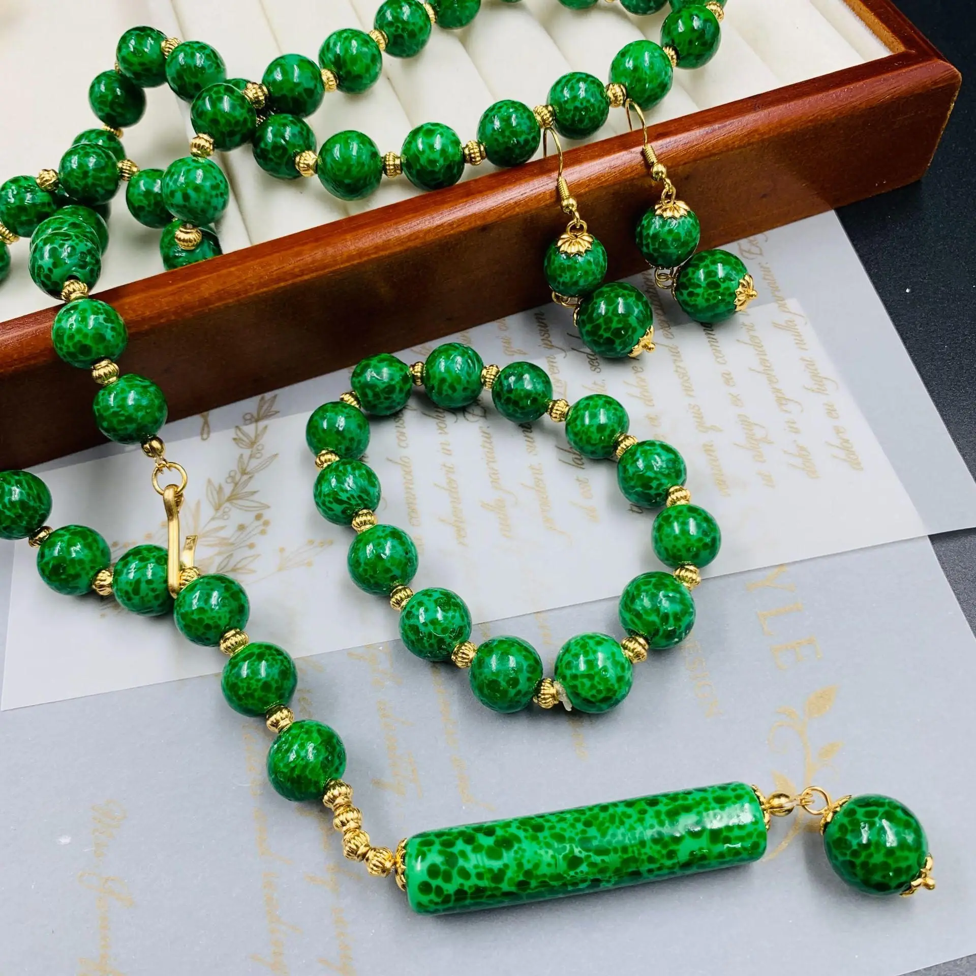 

Emerald Luxe Bead Set