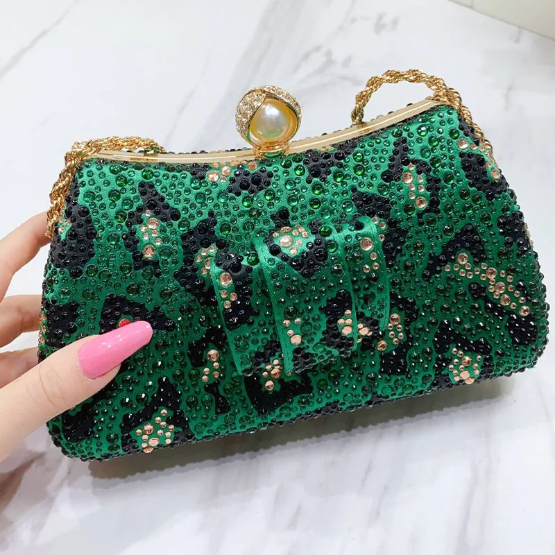 Fashion Italian Designer 2024 Luxury Elegant Pearl Chain Clutch Bag Bright Diamond Print Summer Party Dinner Women's Green Bag