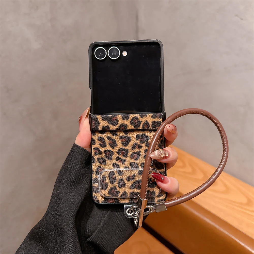 

INS Leopard Print Fashion Phone Case with Strap for Samsung Galaxy zflip6 7FE zflip5 6 Z Flip7 Cover With Stand Mirror Cute Case