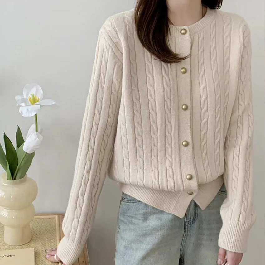 Clace Vivien high-grade gold button Twisted round-neck Knit Cardigun