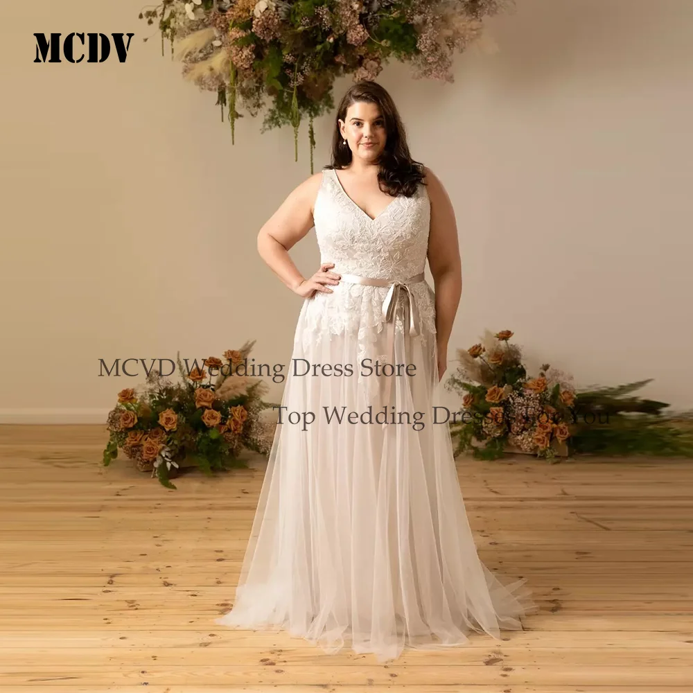 

MCDV Classic Plus Size Wedding Dresses for Big Women Customized Sleeveless V Neck Applique Belt Tulle Backless Bridal Gowns