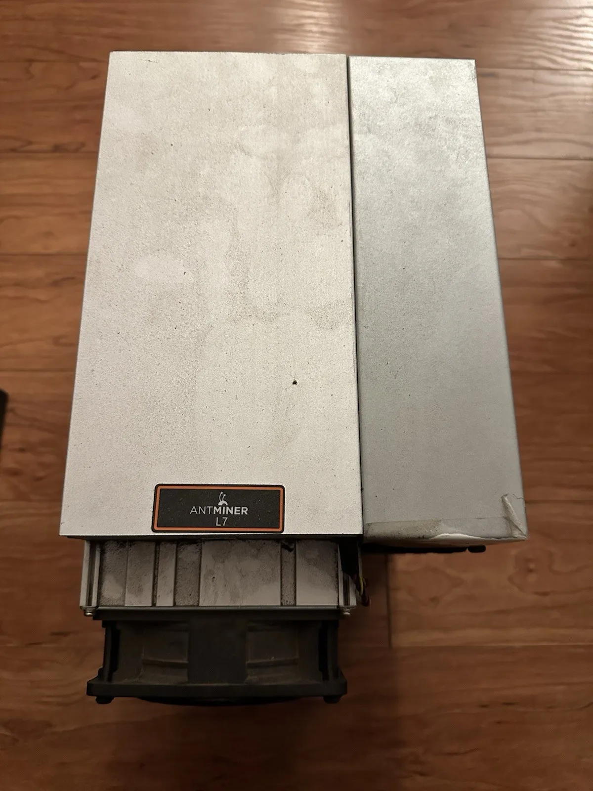 

AJ Bitmain Antminer L7 9.05Gh Litecoin Scrypt Miner LTC DOGE