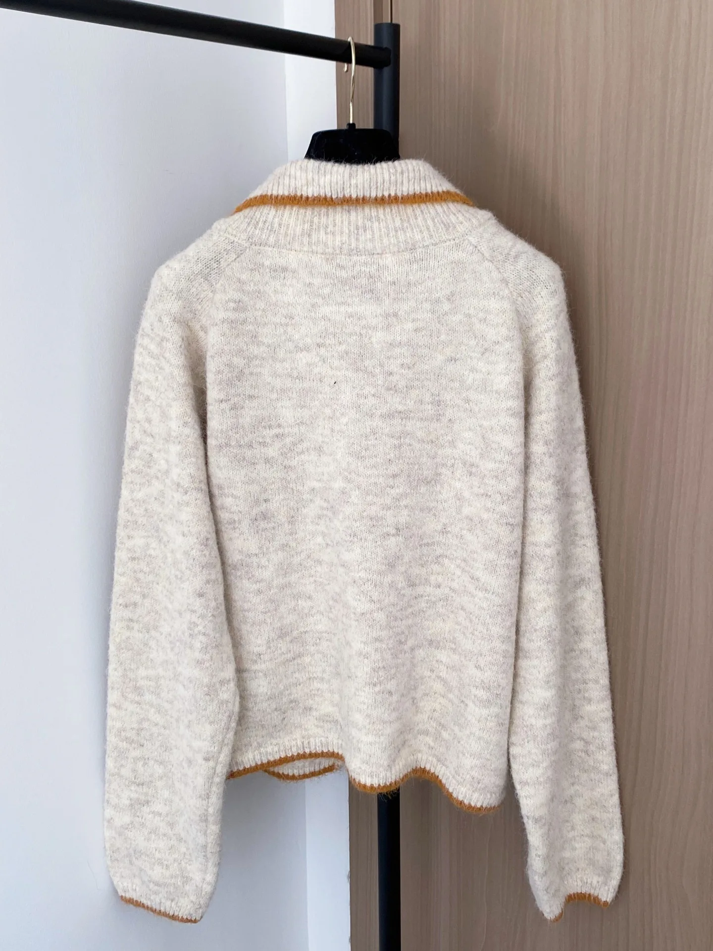 

2025 Fashion Loose Women's Cardigan Contrast Color Casual Knitted T-Shirt Sweater Lapel Button Cardigan