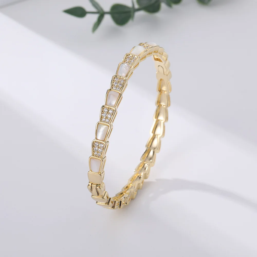 

Luxury Gold Plated Bracelet for Women with Shell & Crystal Inlay