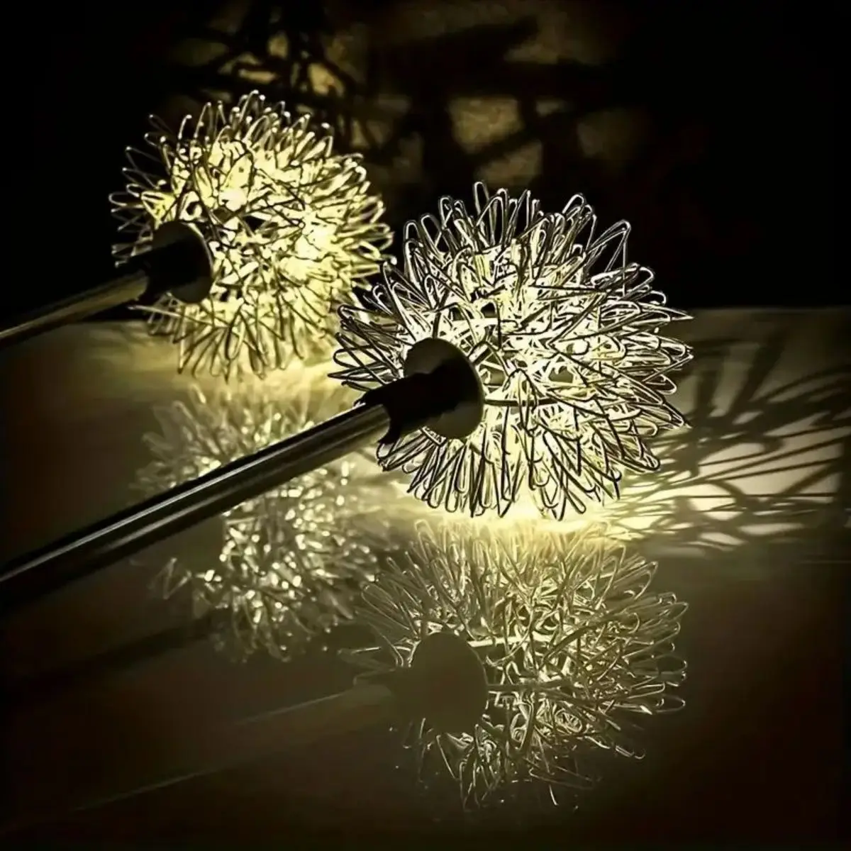 Solar Dandelion Aluminum Wire Ball Garden Lamp Waterproof Outdoor LED Landscape Lamp，Lighted Garden Decoration