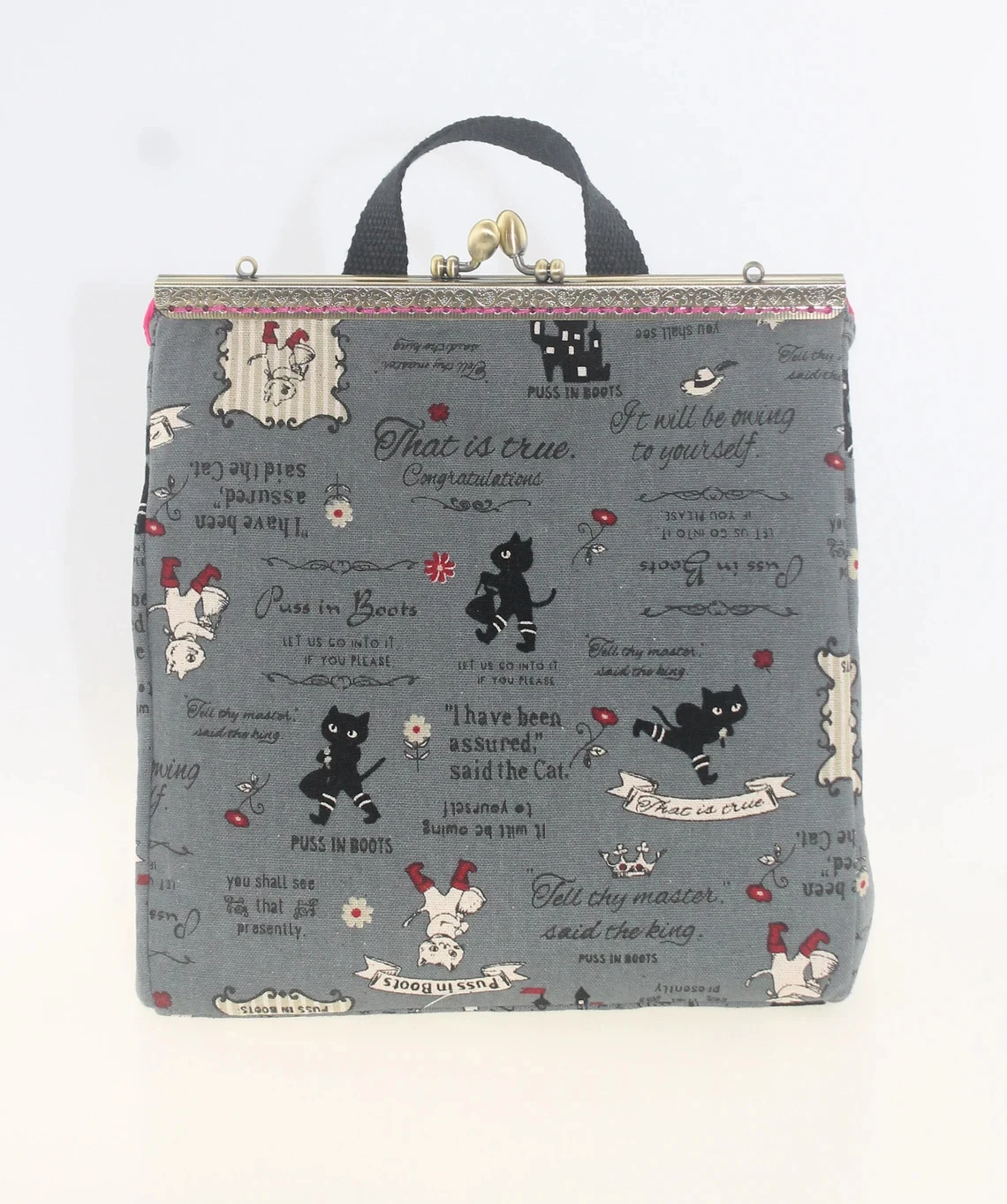 Lost In Vintage Ukuran Besar Puss in Boots Print Kiss Lock Ransel Convertible atau Tas Selempang atau Bahu dengan Logam 23x10x20cm