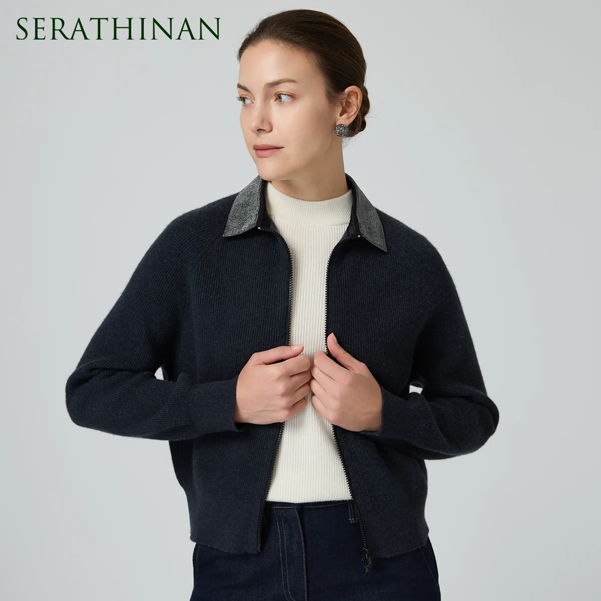 

BL4521345 Luxury Merino Wool Knit Jacket 12-Gauge Ribbed Zip Sweater with Contrast Chain Detail Polo Collar