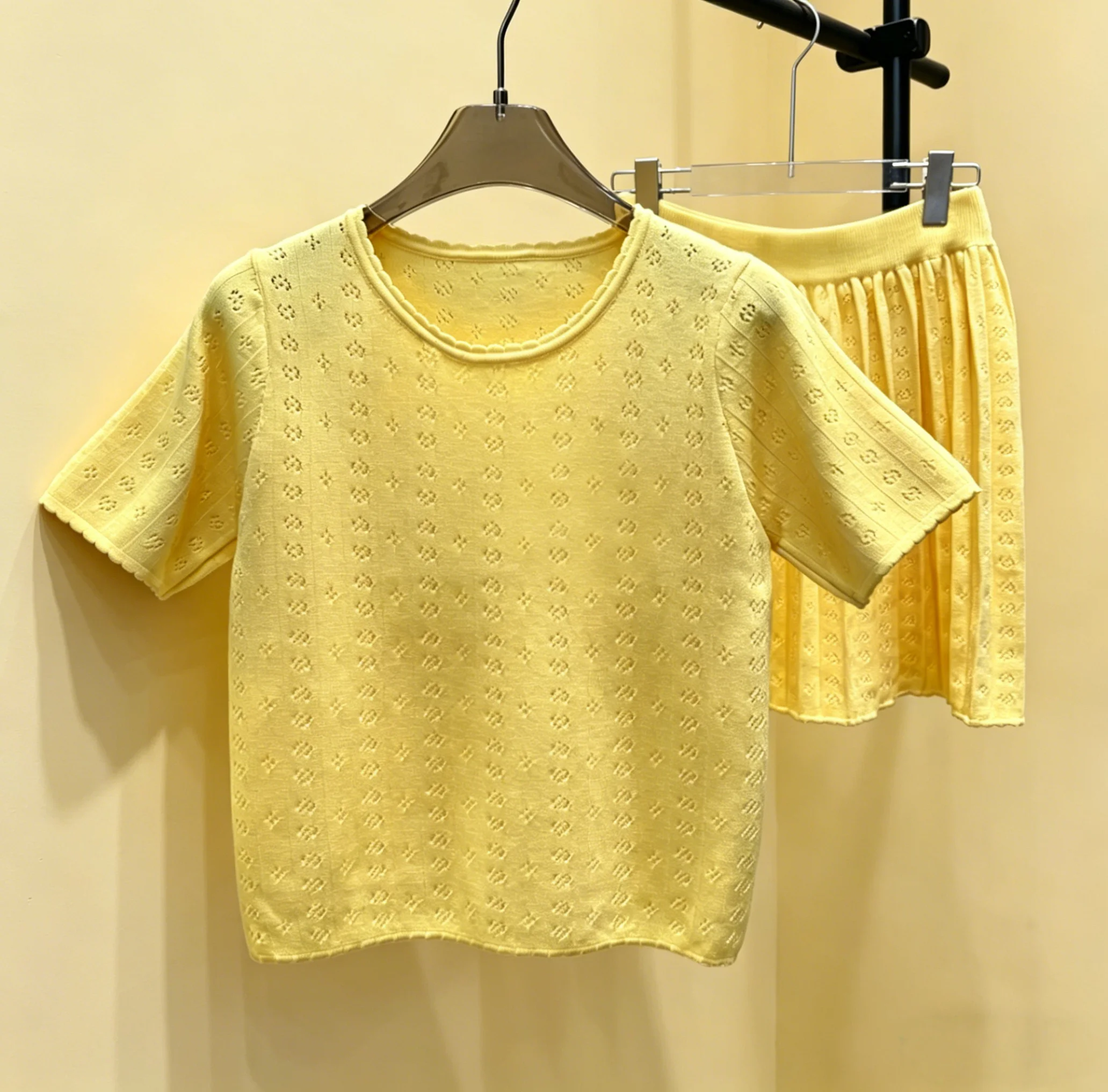 2026 New Style Womens Yellow Short Sleeve Top and Short Skirt Size S Casual Slim and Elegant Code 024