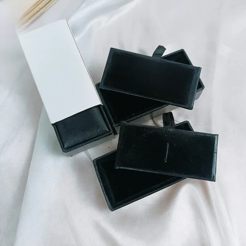 Lèvent de manchette GT en cuir noir pour hommes, coffret de qualité, rangement de bijoux, boîte-cadeau, support, 1 pièce