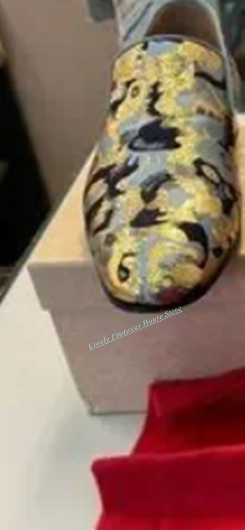 

Fashion Colorful Print Men Velvet Loafer Shoes Round Toe Breathable Slip On Male Rivet Back Heel Party Casual Single Shoes