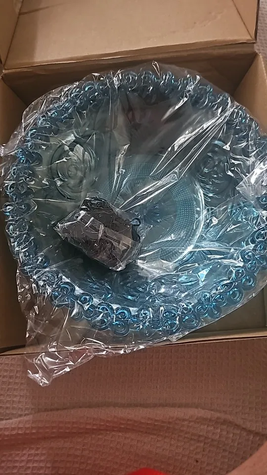 2-layer Bird Feeder, Suspended Bird Bath, Courtyard Decoration, Durable Tray with Chain for Bird Bath, Outdoor Bird Feeding photo review