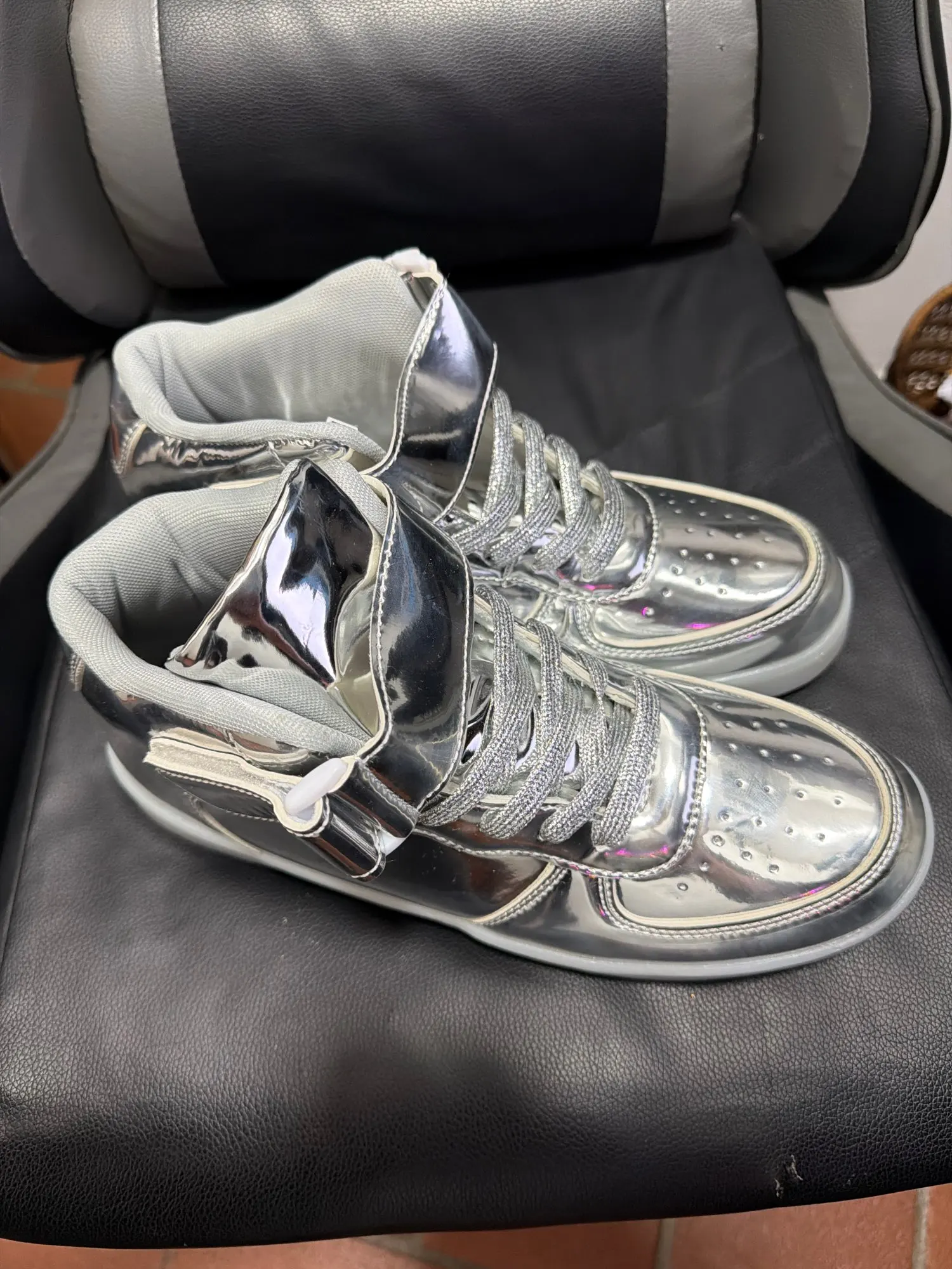 Men Sneakers Kid Boots Girl Boy Footwear Women Fashion Casual Sport Outdoor Dance Flats Children Led Light Up Hip-Hop Shoes photo review