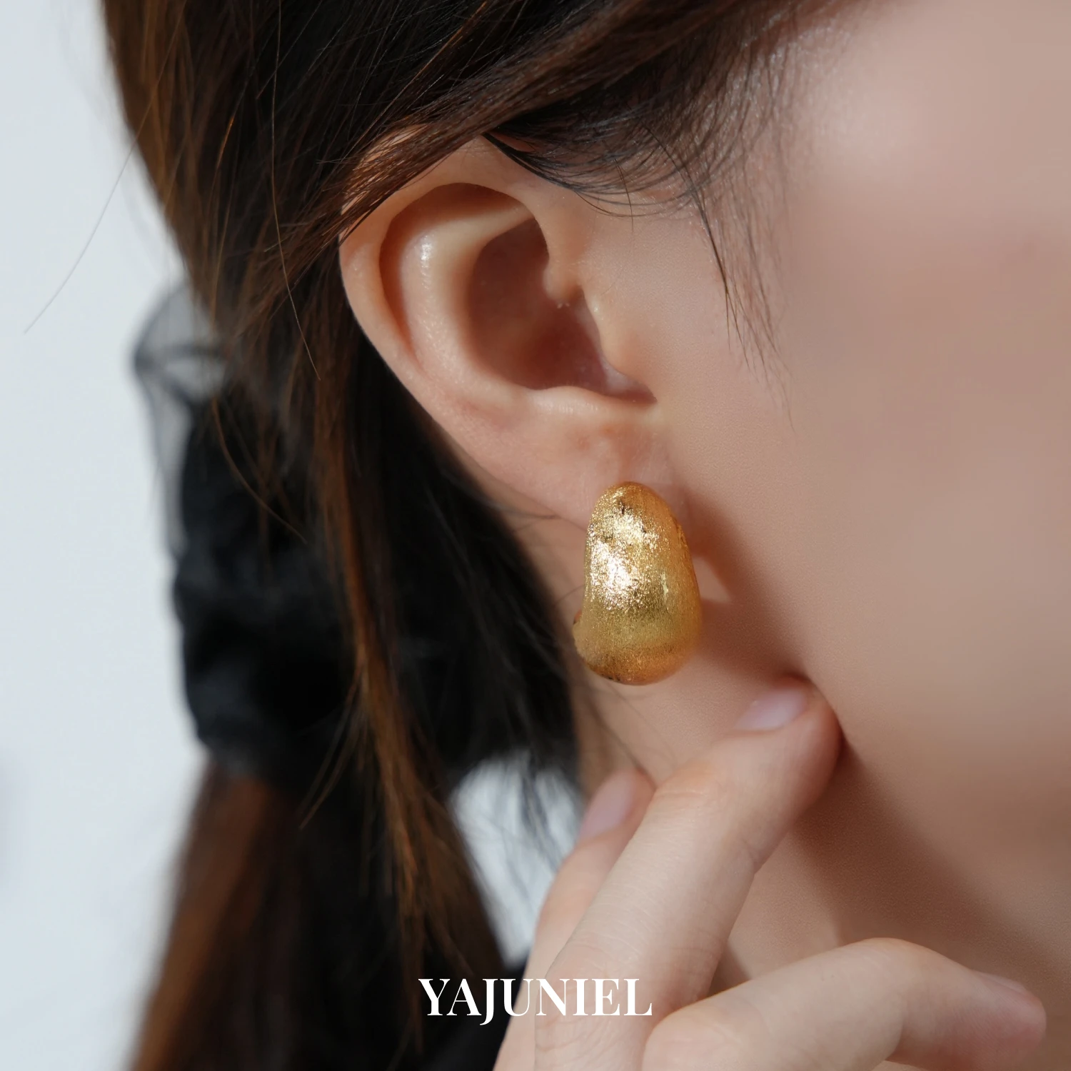 YAJUNIEL Brushed Finish Cashew Hoop Earrings for Women 24K Gold & White Gold Plated Hypoallergenic Textured Statement Hoops