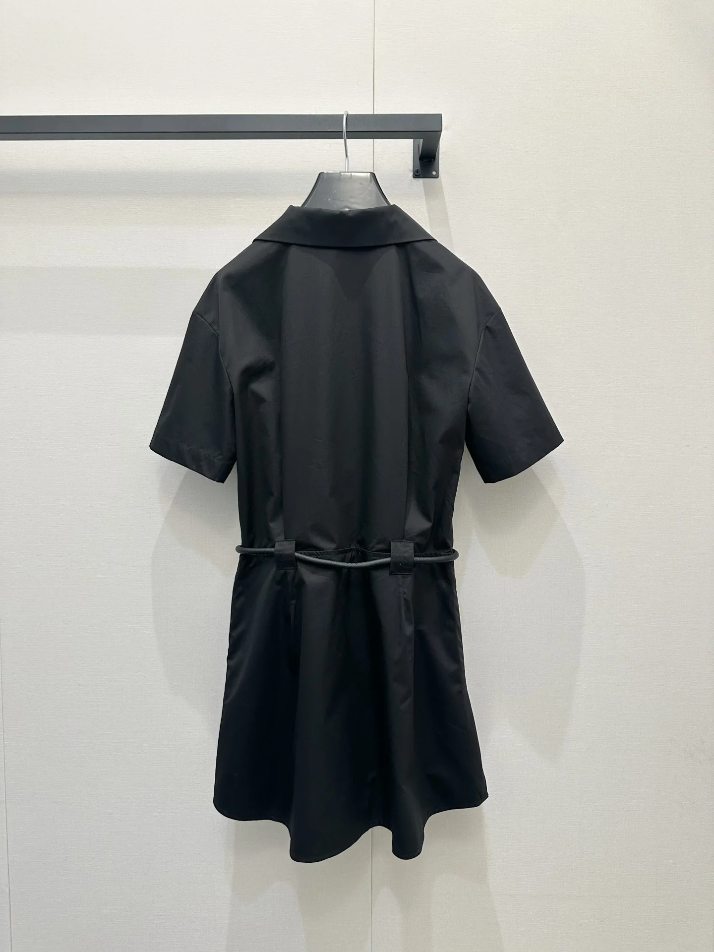 

2026 Early Spring Designer Dress Ruffled sleeves with Belt velvet Mid-Length A-line Button Slimming Half-Sleeved