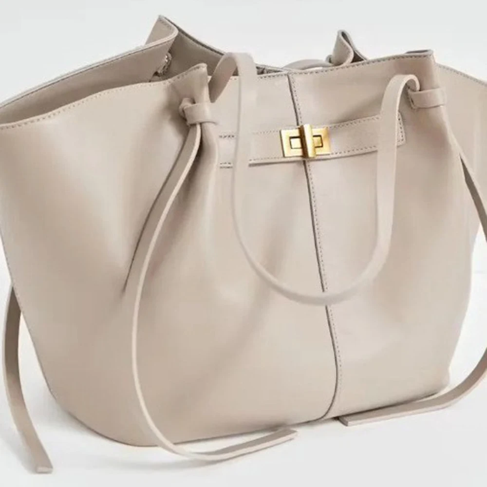 Sacs à main trapéze de grande capacité pour femmes, sacs à bandoulière de styliste avec serrure en metal, grand fourre-tout en c