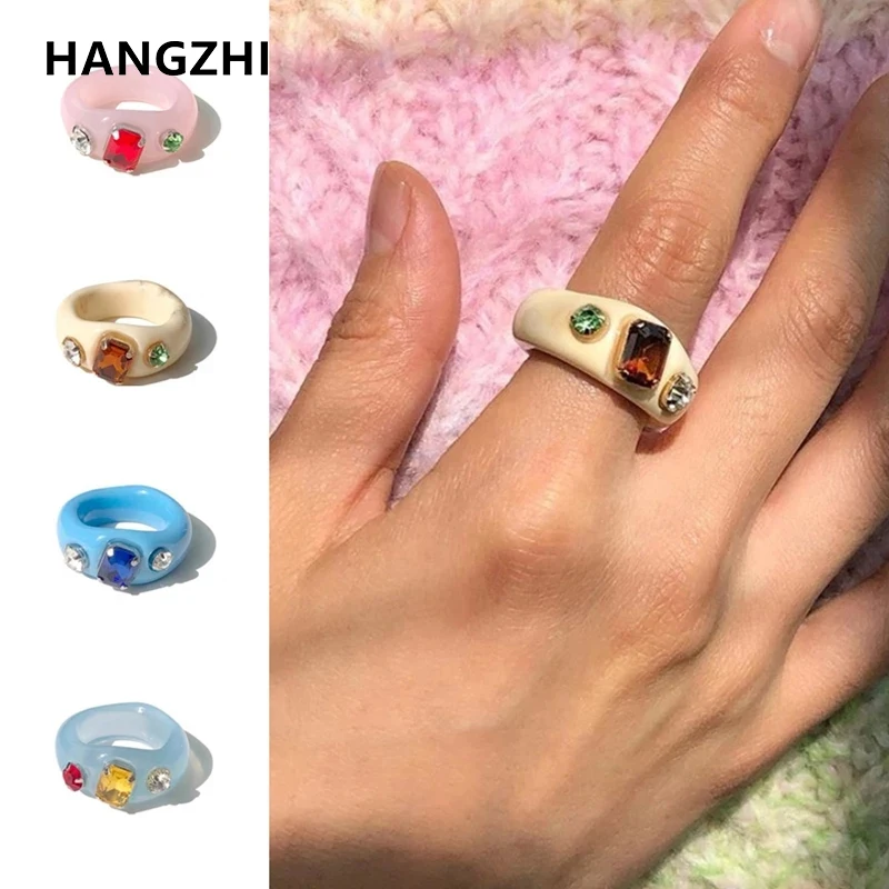 HangZhi 2020 New Japan Unique Chunky Colorful Rhinestones Transparent Acrylic Plastic Ring for Women Girls Party Jewelry