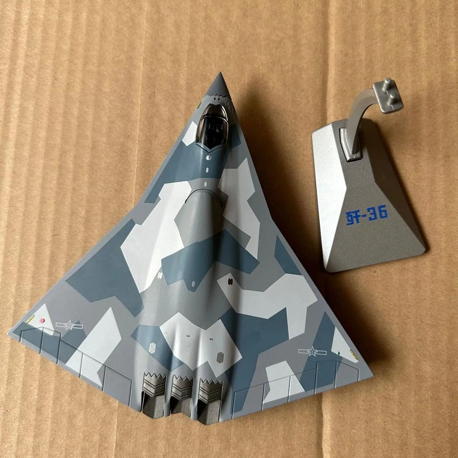 1/144 J36 Vechter Model Souvenir Diecast Vliegtuig Model Legering Vliegtuigen Model Ornament voor Plank Cafés Slaapkamer Home Collectie