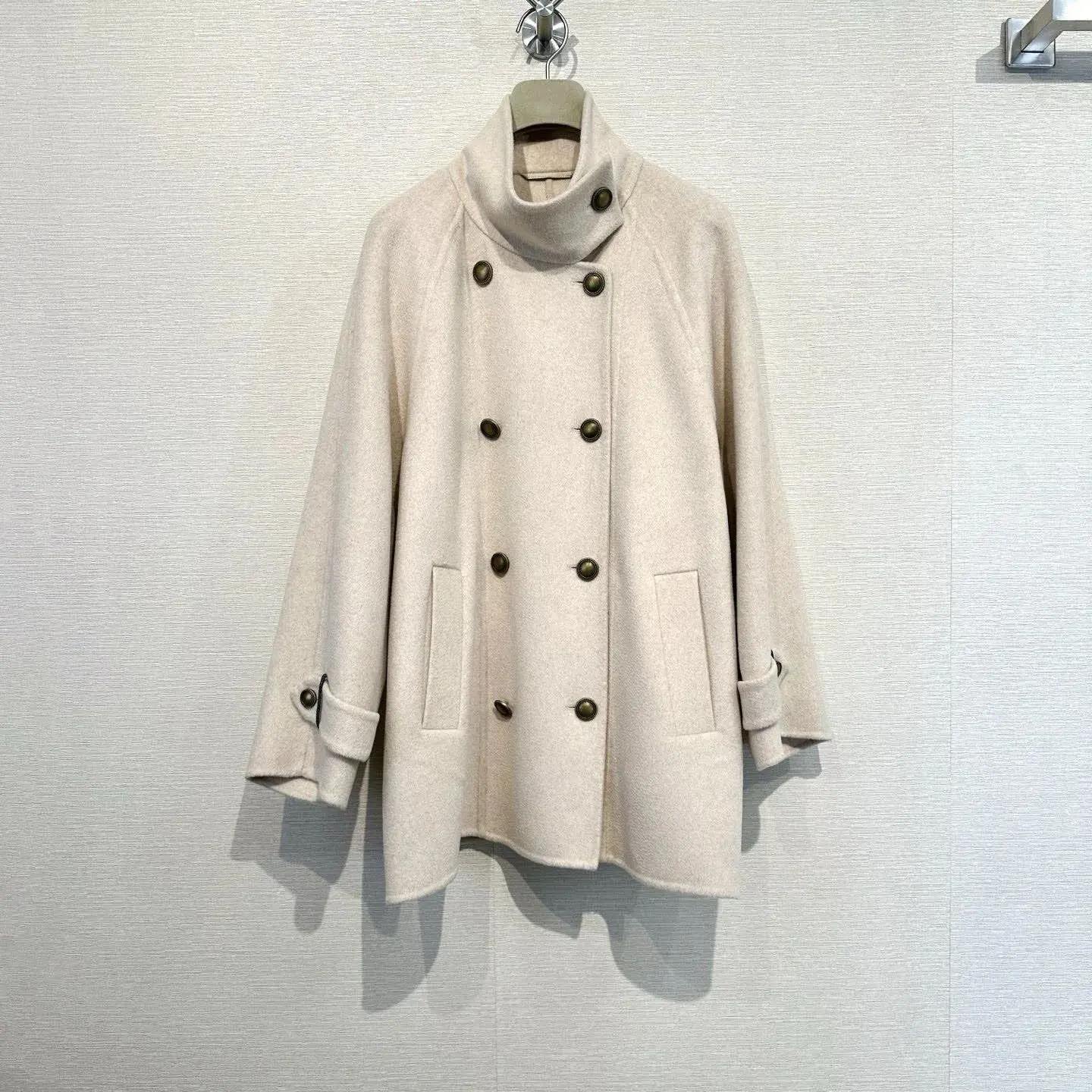 

Elegant casual autumn-winter women's beads decorated solid color wool coat