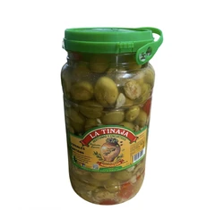 Prelibatezze andaluse: olive grasse spaccate, una festa di sapore