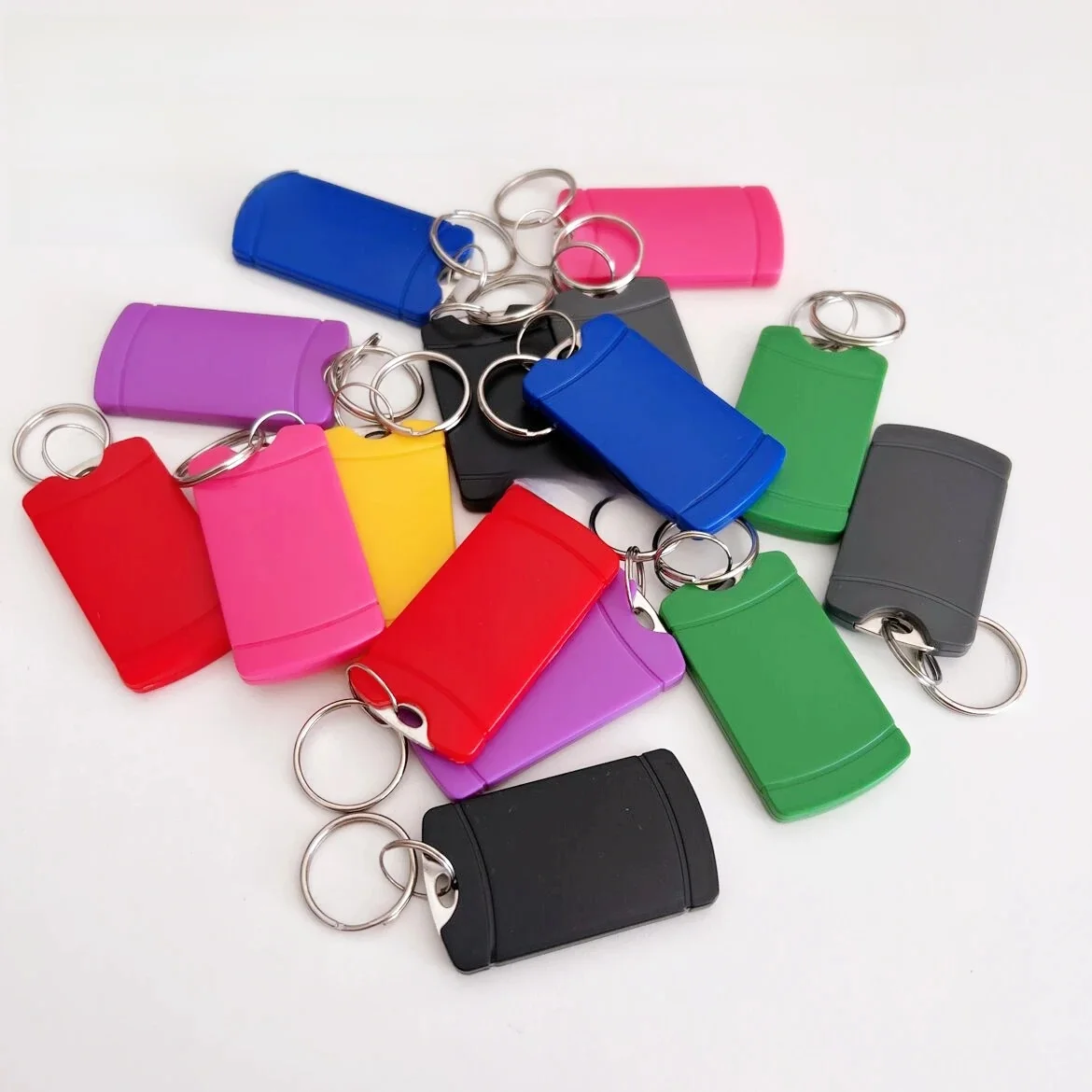 1 pièce UID modifiable rfid réécrire ampa en mesure avec 4 octets UID 13.56mhz porte-clés pour ACR122U-A9 PM3 copie clone carte d'accès de secours