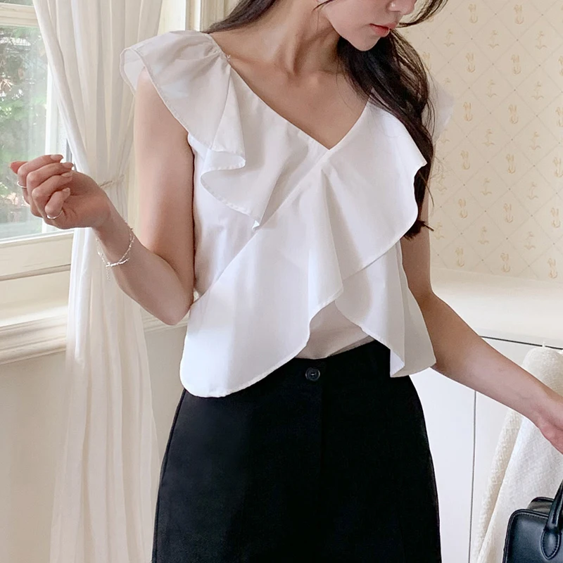 

Korean Style V-Neck Strap Sleeveless Nasal Ruffle Off Shoulder Blouse