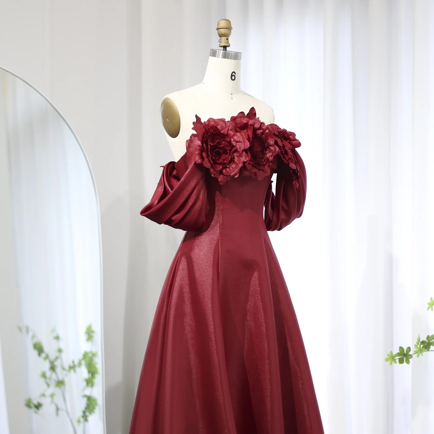 Sharon กล่าวว่า Burgundy ปิดไหล่ดูไบชุดราตรี 3D ดอกไม้ A-Line สําหรับผู้หญิงงานแต่งงานชุดราตรี SF489 ที่กําหนดเอง