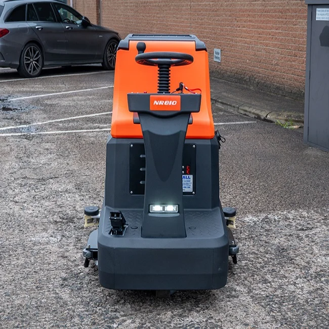 ماكينة غسيل كهربائية عالية الجودة Nr810 بحالة جديدة جاهزة للشحن مكنسة أرضية لإزالة الصدأ وقود الديزل #1