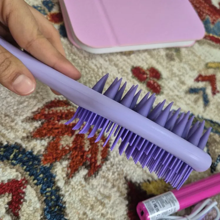 Double-sided 2-in-1 Comb Hair Massager Double Toothed Silicone Shampoo Brush Long Handle Hair Care Head Washing Comb photo review