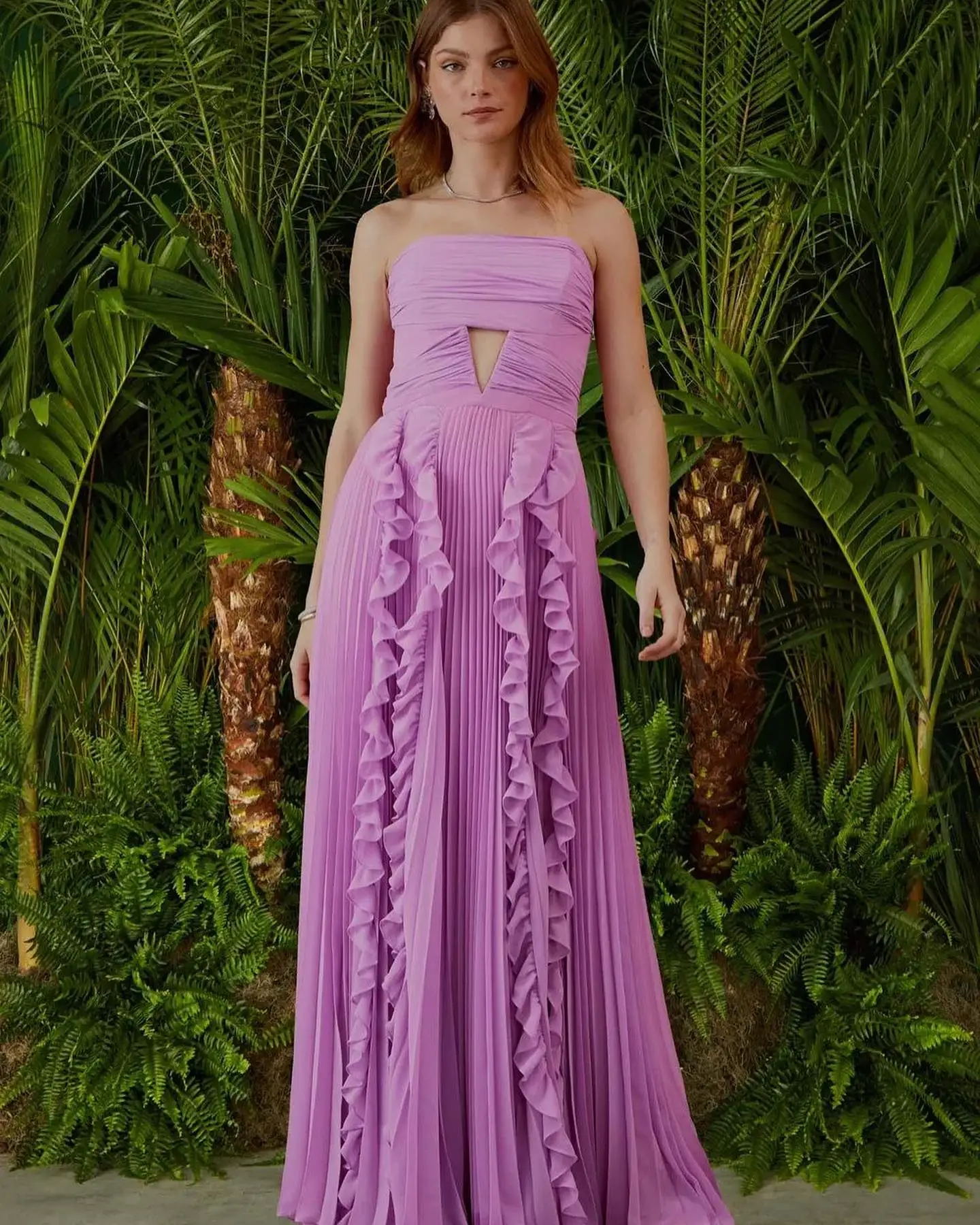 Abito da ballo in Chiffon senza spalline viola abiti da sera senza maniche con pieghe da donna eleganti abiti da Festa a-line De Festa abiti senza schienale