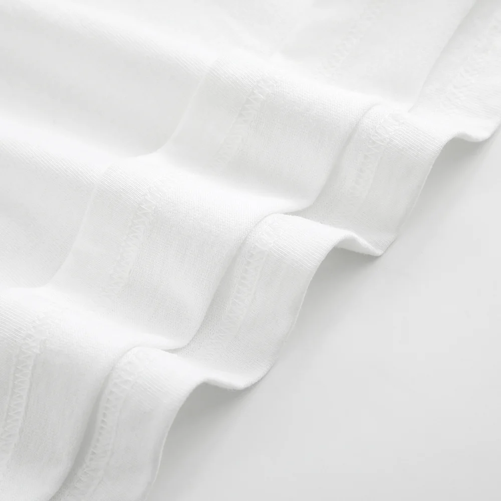 Sommertrendartikel für Damen, Shark & Island aus reiner Baumwolle – bedrucktes T-Shirt, Coole Atmosphäre zum Mitnehmen für den täglichen Gebrauch