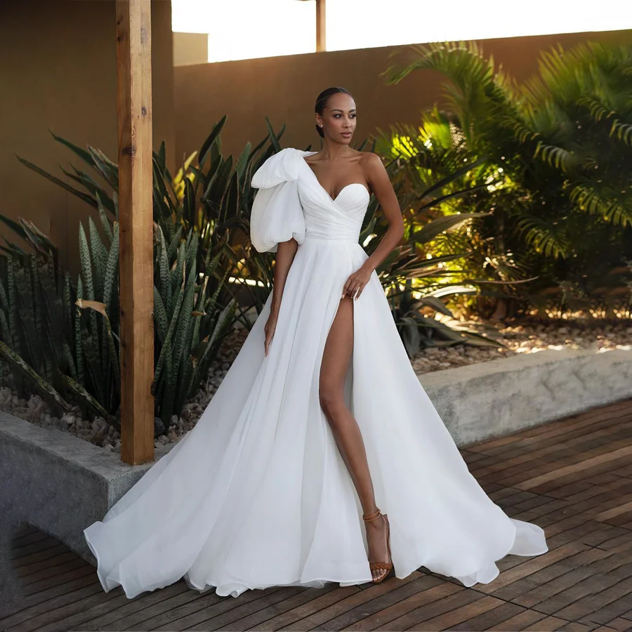 

Glamorous Bridal Gown with One-Shoulder Bow Straps Pleated Customized Wedding Dress with High-Split And Watteau Train