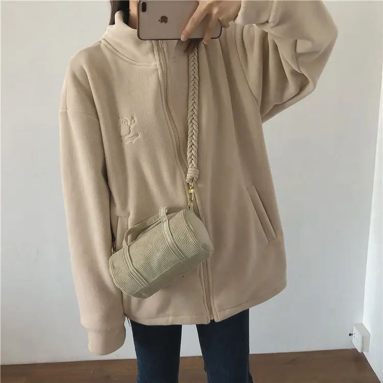 Lässige, einfarbige Damen-Winterjacken mit Stickerei, locker geschnitten, lange Ärmel, aus Polar-Fleece, bequeme, mit Fleece gefütterte, wärmende Kleidung. – Detail 12