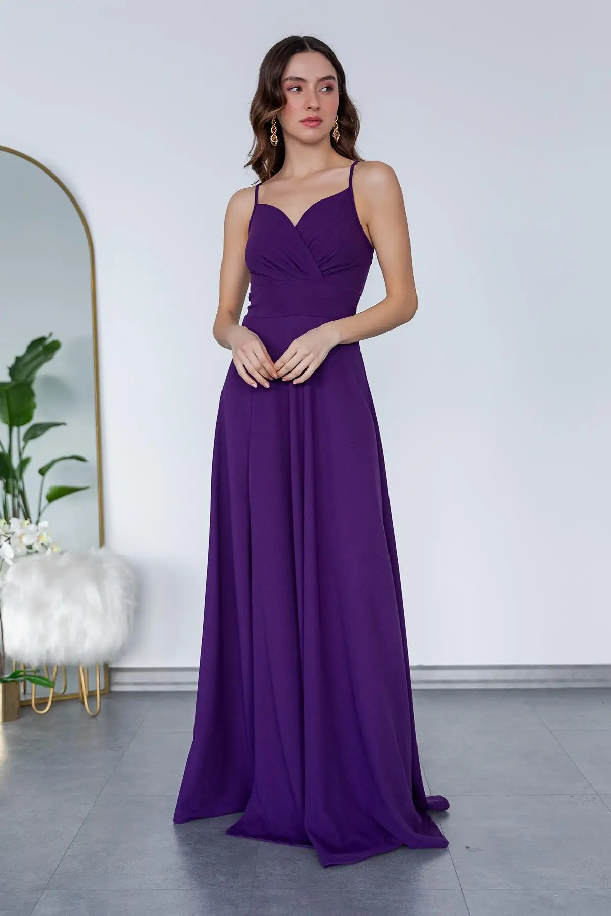 Vestido largo de gasa con tirantes finos para mujer, vestido de fiesta de noche Formal con cuello en V, vestido de dama de honor elegante para boda