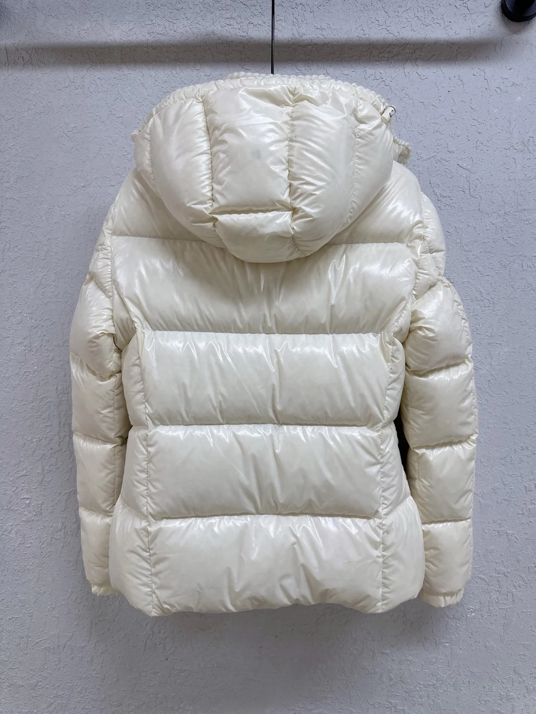 · donna, stile principessa, chic · vestibilità slim, vita stretta, silhouette a clessidra · piumino, cappotto trapuntato, cappotto invernale