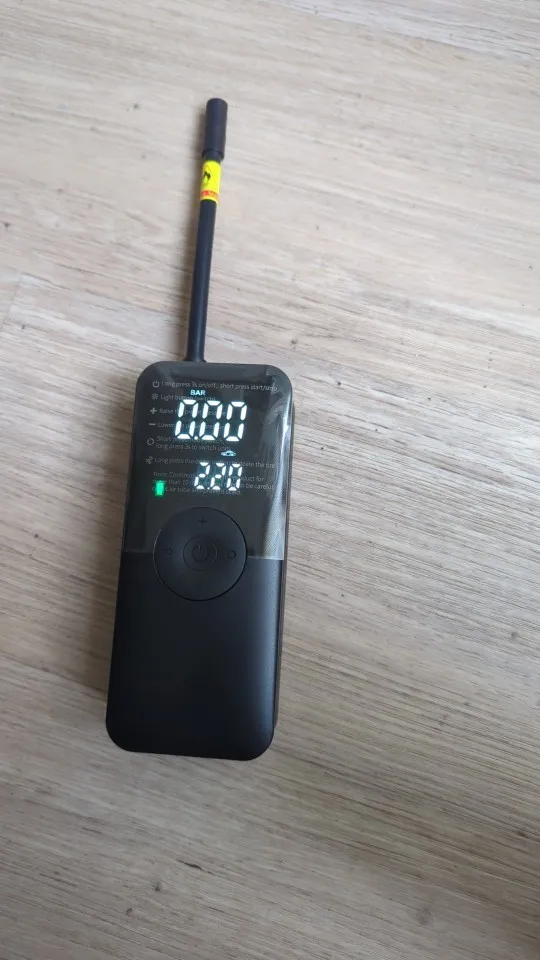 VanVolt AirGo™ Cordless Digital Tyre Inflator - Portable 150 PSI Air Pump photo review