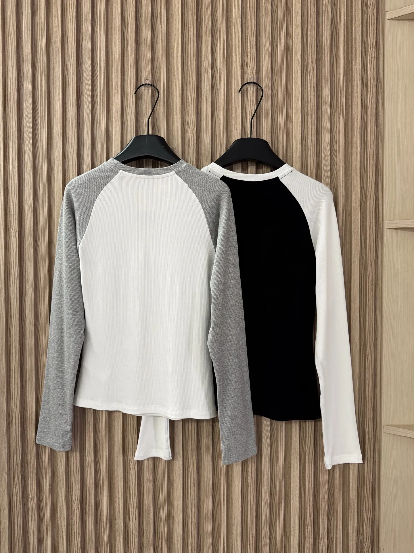 

25 Fall/Winter New Style Embroidered Long-Sleeved Trendy Round-neck T-Shirt for Women