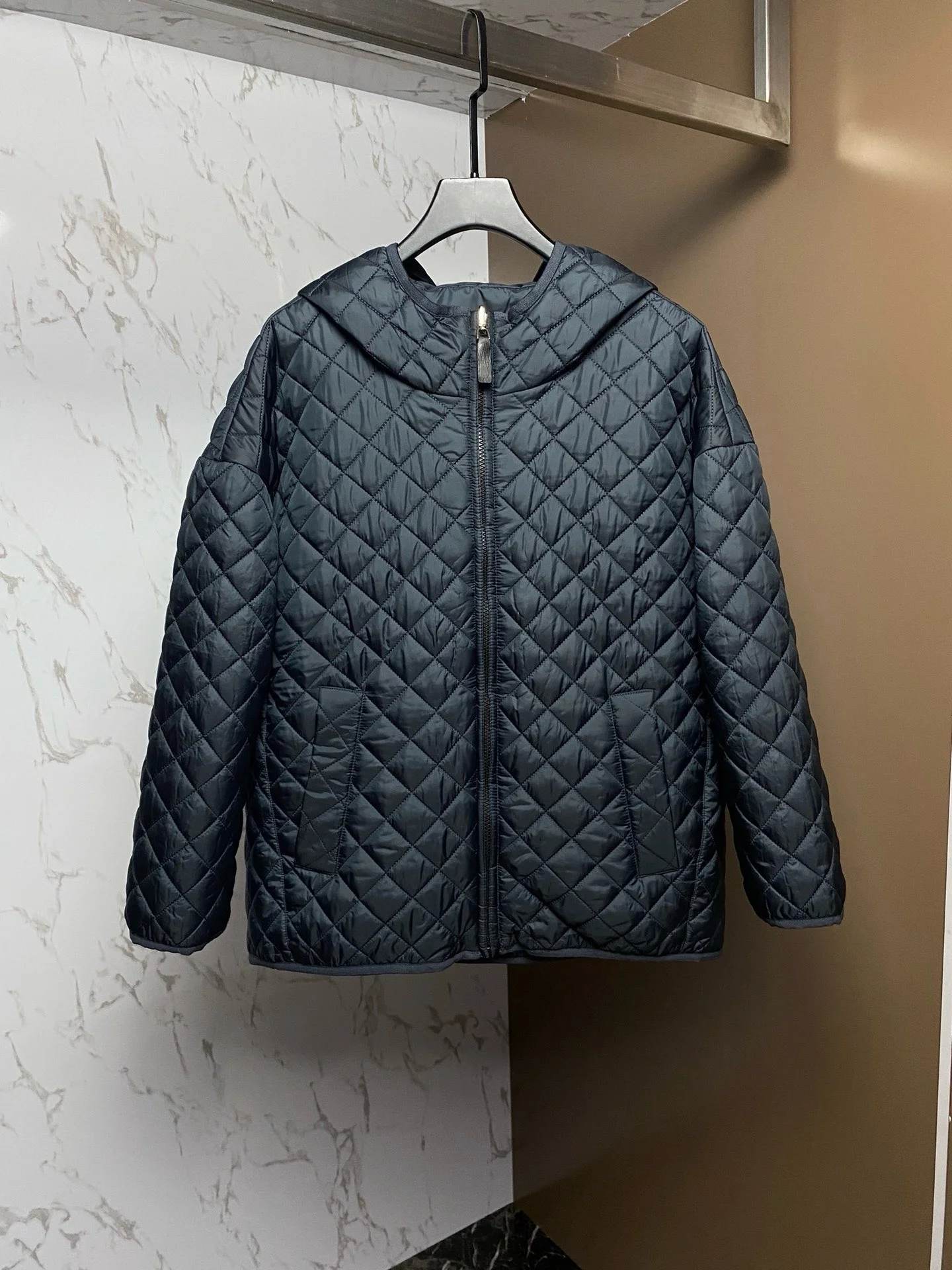 

Double Sided Wear Women Classic Diamond Quilted Hooded Parkas Jacket 2025 Autumn Winter New Female Warm Zipper Coat