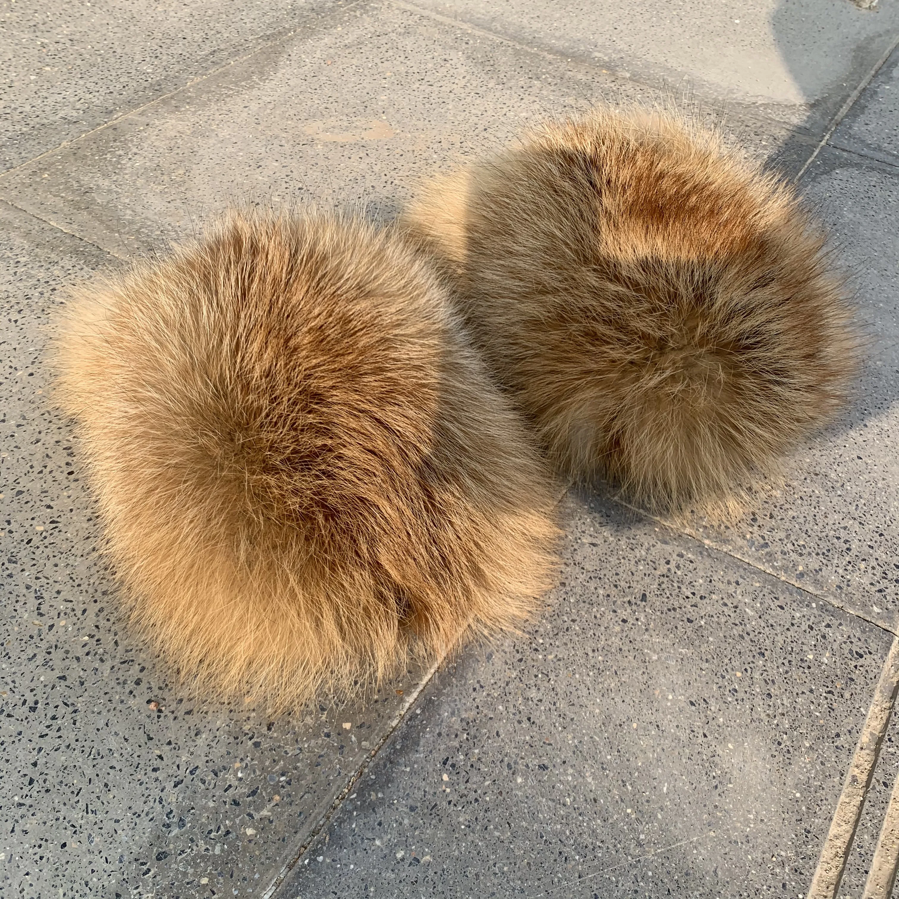 Raccoon Fur Slippers New Designer Real Tan  Fur Women Slides Slippers For Season With Customized Color