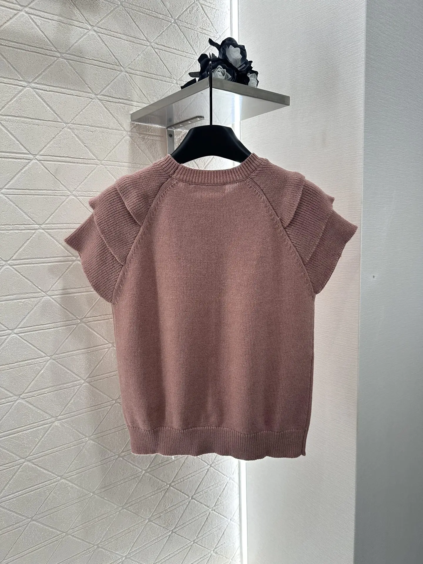 

2025 Summer New Product Hook and Flower Letter Knitted Short Sleeve with Layered Lotus Leaf Edge Design WYY-76