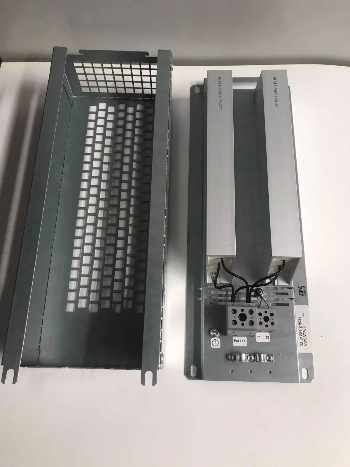 신제품 VW3A7703, 1 년 보증