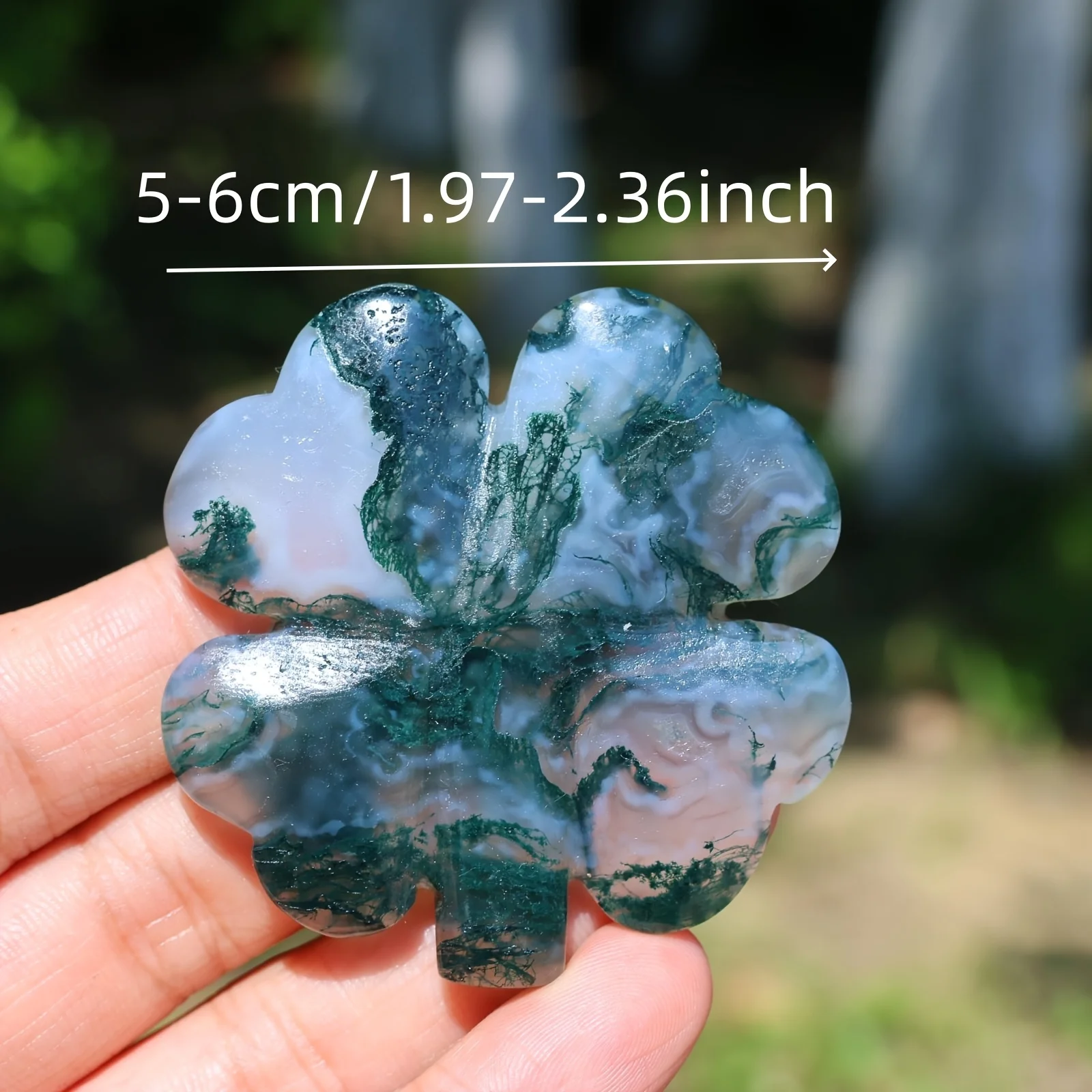 

1pc Moss Agate in The Shape of a Four-Leaf Clover, a Polished Gemstone Featuring Distinctive Plant-Like Patterns for Home Decor