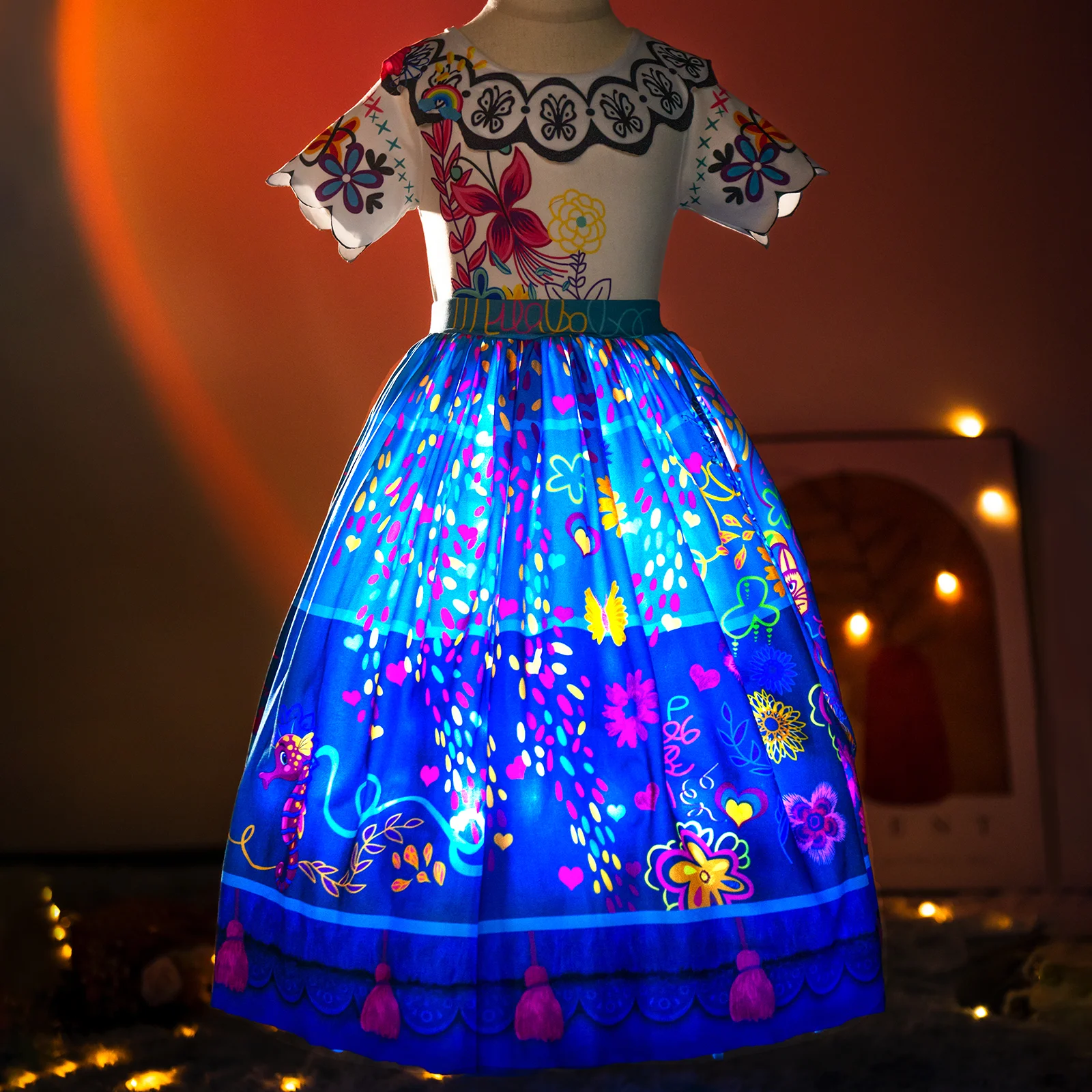 Uporpor Encanto Mirabel Princess LED Light Up Dress for Girls Cosplay Isabela Christmas Birthday Party Carnival Evening Dresses